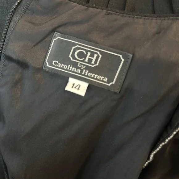 Vintage Carolina Herrera 100% wool dress with rhinestone buttons sz 14 - Picture 6 of 11